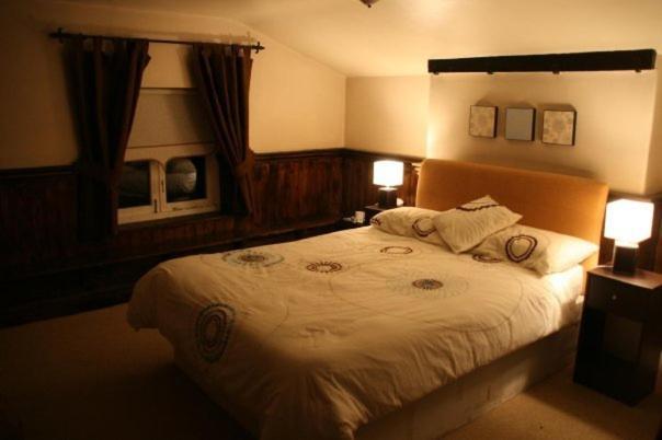 The Red Lion Otel Chester Oda fotoğraf